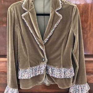 Green velvet-like embellished blazer